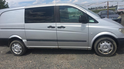 Dezmembram-Mercedes-Benz Vito 2.2 diesel 2004