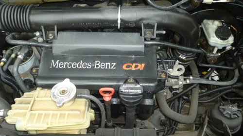 Dezmembram Mercedes Benz Vito