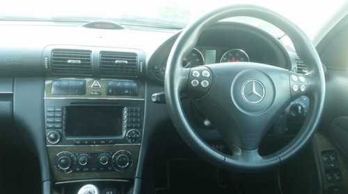 Dezmembram Mercedes C-Class C200 W203 1.8i Kompressor Auto
