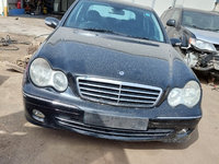 Dezmembram Mercedes C-Class W203 2.2cdi An 2005