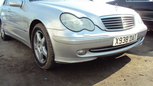 Dezmembram Mercedes C200 - W203 - 2.0 benzina