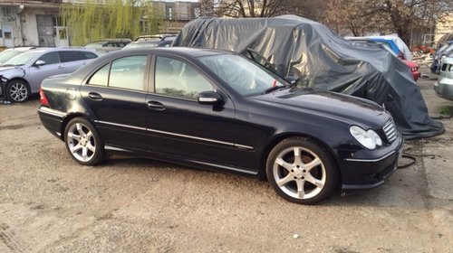 Dezmembram Mercedes C220 motor 2.2 diesel, cutie automata, an 2006, model facelift