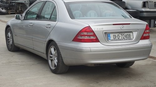 Dezmembram Mercedes C240 W203 2.4benzina An 2003