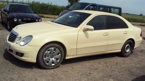 Dezmembram Mercedes E-Class W211 - 2006