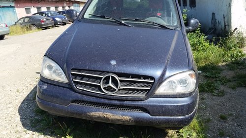 Dezmembram Mercedes ML 270