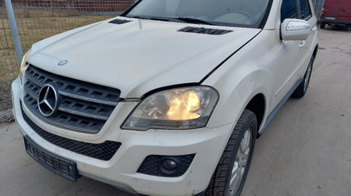 Dezmembram Mercedes ML W164 2009 2010 2011 20