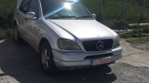 Dezmembram Mercedes ML270