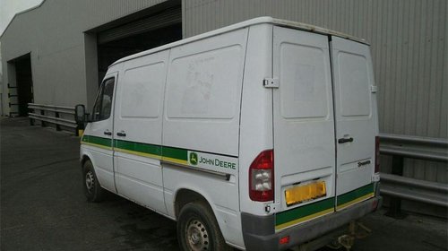 Dezmembram mercedes sprinter 211 cdi,313 cdi din 2004,scurt,mediu