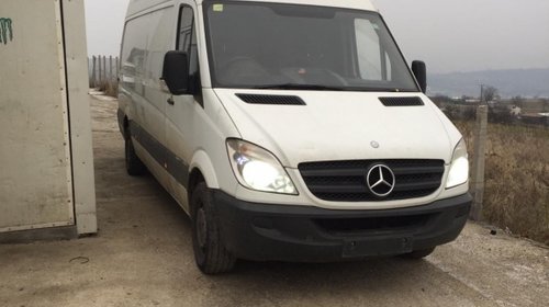 Dezmembram Mercedes Sprinter 311 CDI