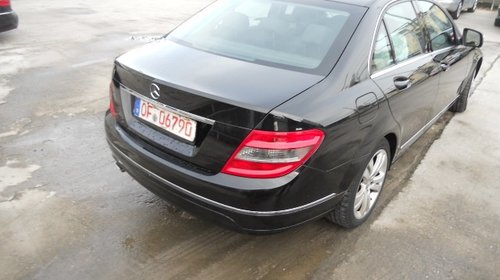 Dezmembram Mercedes W204 2009