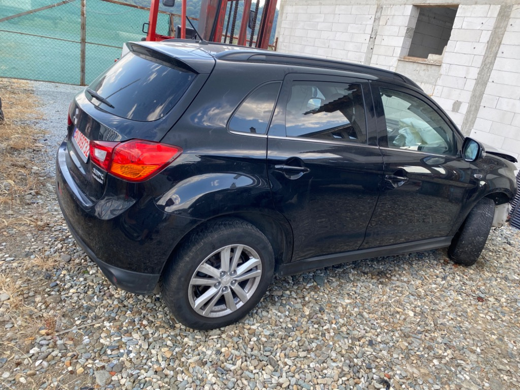 Dezmembram Mitsubishi Asx 2.2 D cod 4N14 fără senzor pe chiulasa an 2013 cutie automata