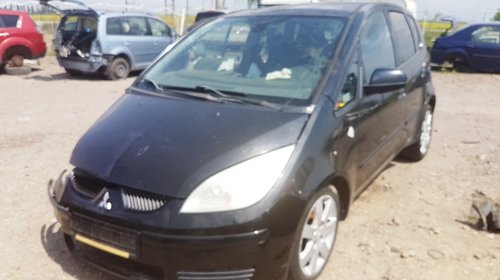 Dezmembram Mitsubishi Colt - 2006 - 1.3i - ti