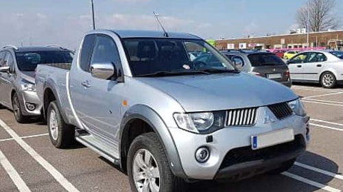 Dezmembram Mitsubishi L200 Club Cb