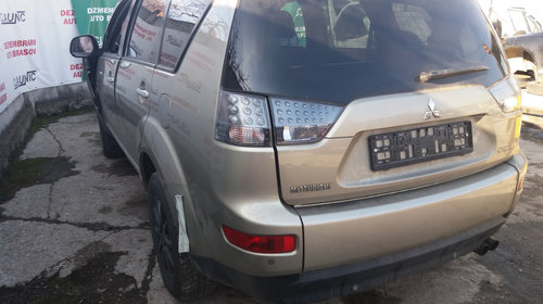 Dezmembram Mitsubishi Outlander 4X4 2.2 DI-D 4HN