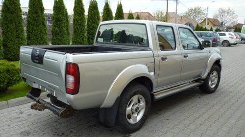 Dezmembram Nissan Navara 2000 2,5 DCI