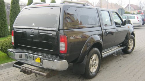 Dezmembram Nissan Navara