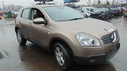 Dezmembram Nissan Qashqai, 1.6BENZ, Tip Motor HR16DE, An fabricatie 2014