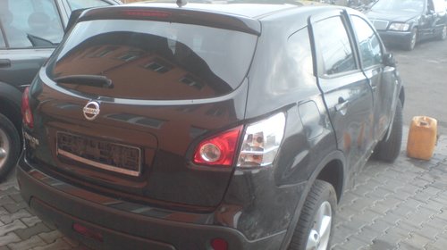 Dezmembram Nissan Qashqai 2008