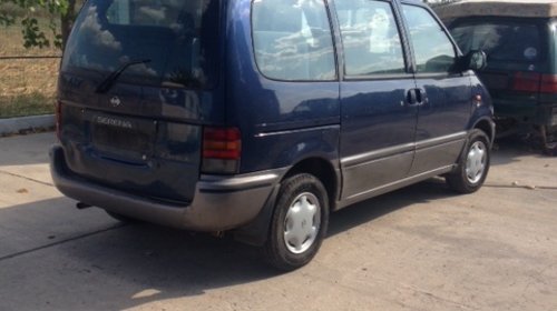 Dezmembram nissan serena, an 1996, 3.2d