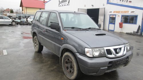 Dezmembram Nissan Terano II, motor 2.7D