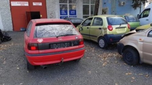 Dezmembram Opel Astra F