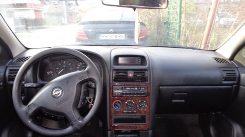 Dezmembram Opel Astra G break 2.0DTi , tip motor Y20DTH , fabricatie 2002