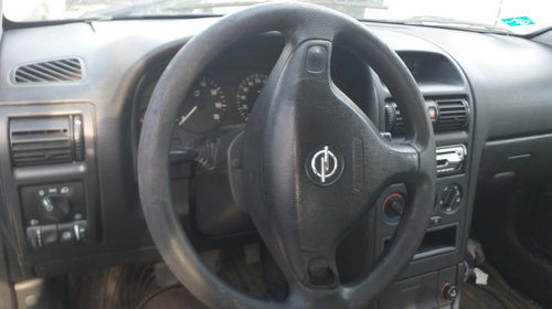 Dezmembram Opel Astra G hatchback, an fabricatie 2007, 1.4 B, cod. Z14XEP