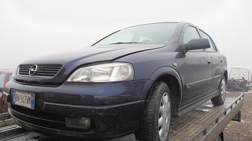 Dezmembram Opel Astra G Hatchback Motor 1.6 b