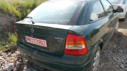 Dezmembram opel Astra G