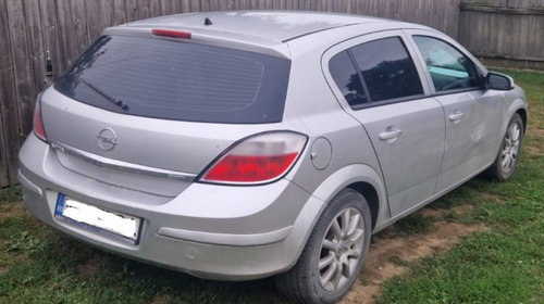 Dezmembram Opel Astra H [2004 - 2007] Hatchback 1.3 CDTI MT (90 hp)