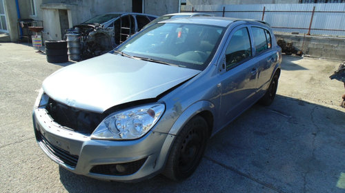 Dezmembram Opel Astra H motor 1.7 cdti Z17DTH