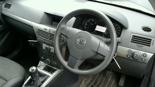 dezmembram opel astra h,motor de 1,7 cdti,din 2006