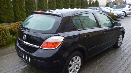 Dezmembram Opel Astra H