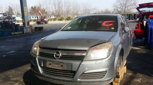 Dezmembram Opel Astra H