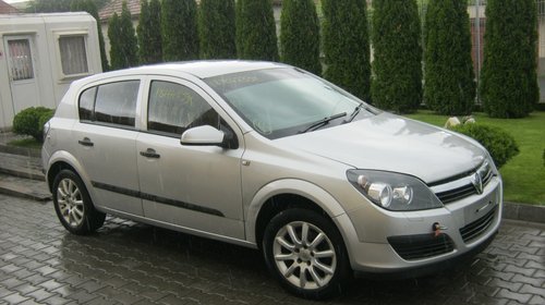 Dezmembram Opel Astra H