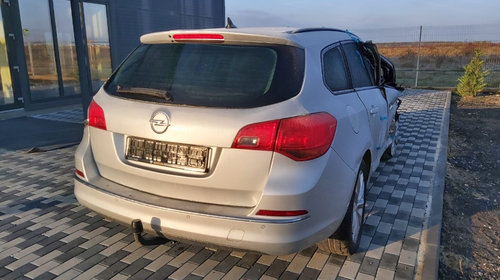 Dezmembram Opel Astra J caravan 1.7 CDTI A17DTS 2014