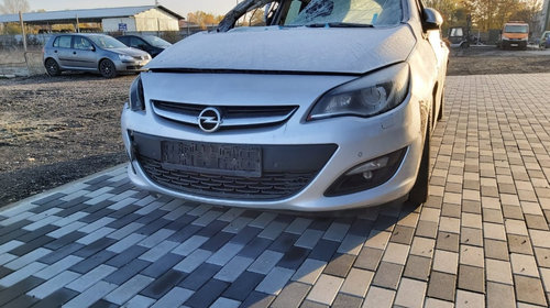 Dezmembram Opel Astra J caravan 1.7 CDTI A17D