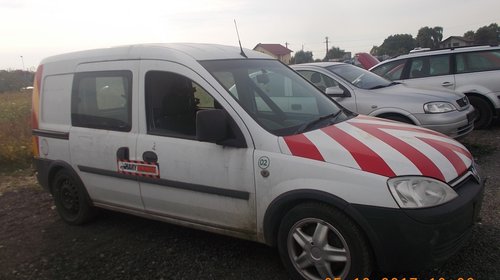 Dezmembram Opel Combo 1.3CDTI , tip motor Z13DT , fabricatie 2005