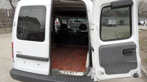 Dezmembram opel combo 1,7 dti,isuzu,diesel,din 2002