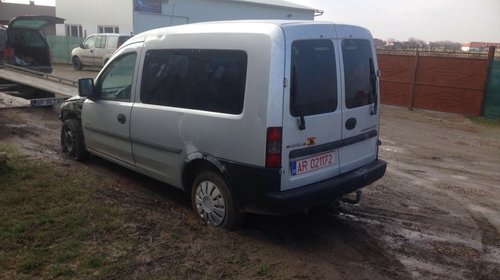 Dezmembram Opel Combo Tour