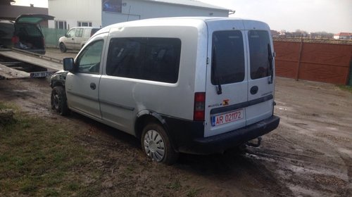 Dezmembram Opel Combo Tour