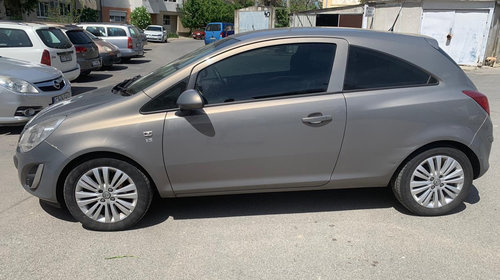 Dezmembram opel corsa 1.2 benzina 2011