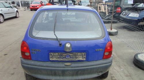 Dezmembram Opel Corsa B , 1.2 i , fabricatie 1992