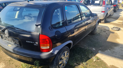 Dezmembram Opel Corsa B [1993 - 2000] Hatchback 5-usi 1.2i MT (45 hp)