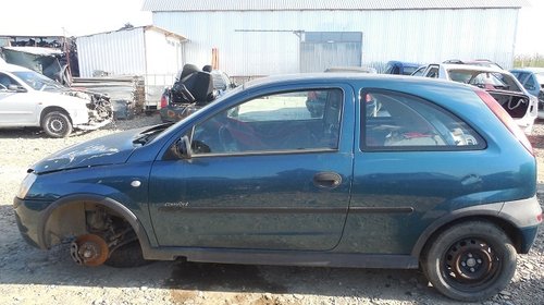 Dezmembram Opel Corsa C 1.2 benzina An 2001