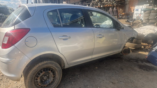 Dezmembram Opel Corsa D 2010