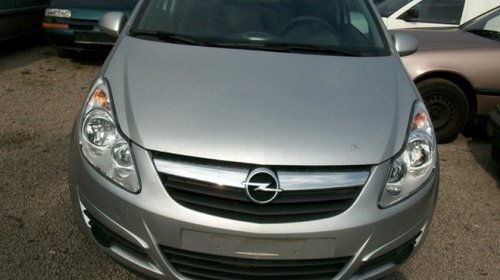 Dezmembram Opel Corsa D