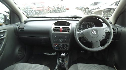 Dezmembram opel corsa din 2004-1,2 16 valve