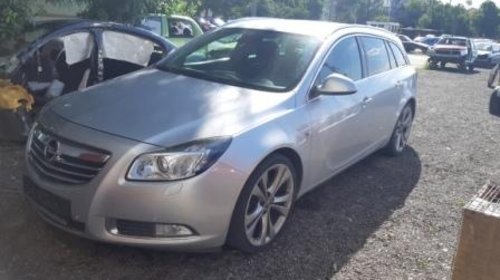 Dezmembram Opel Insignia