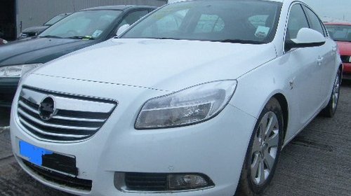 Dezmembram Opel Insignia